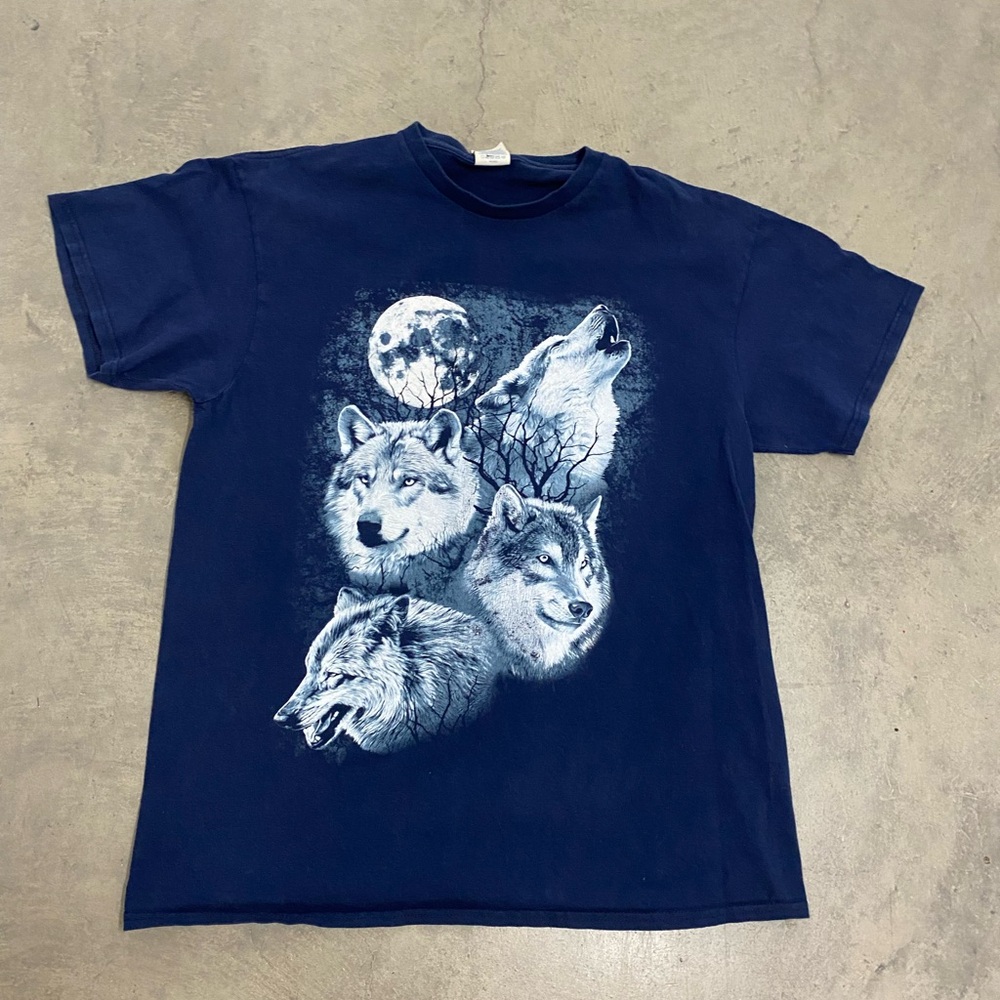Navy Wolf Graphic T-Shirt